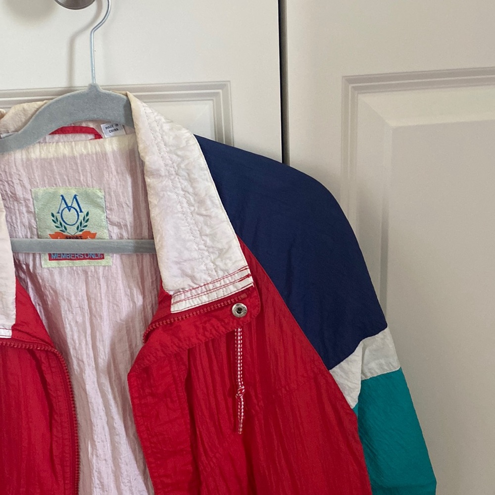 jacket - Picture 2 of 6